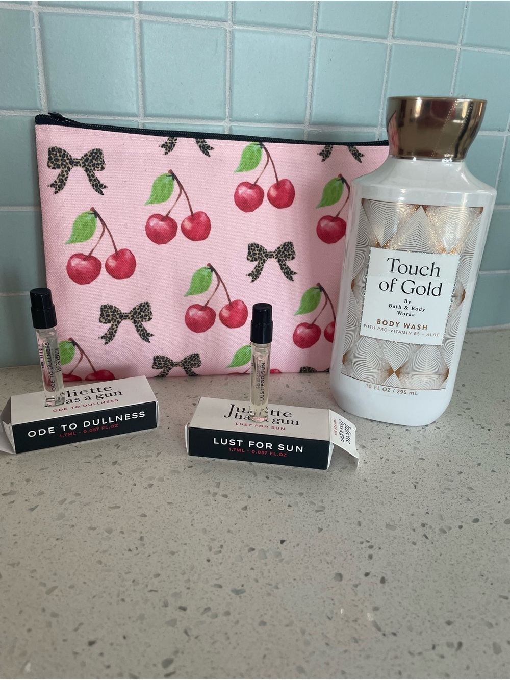 Makeup pouch, 2 Travel size Juliette has a gun, and full size BBW gel